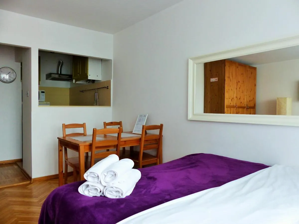 Hosapartments City Center Warschau Apartment