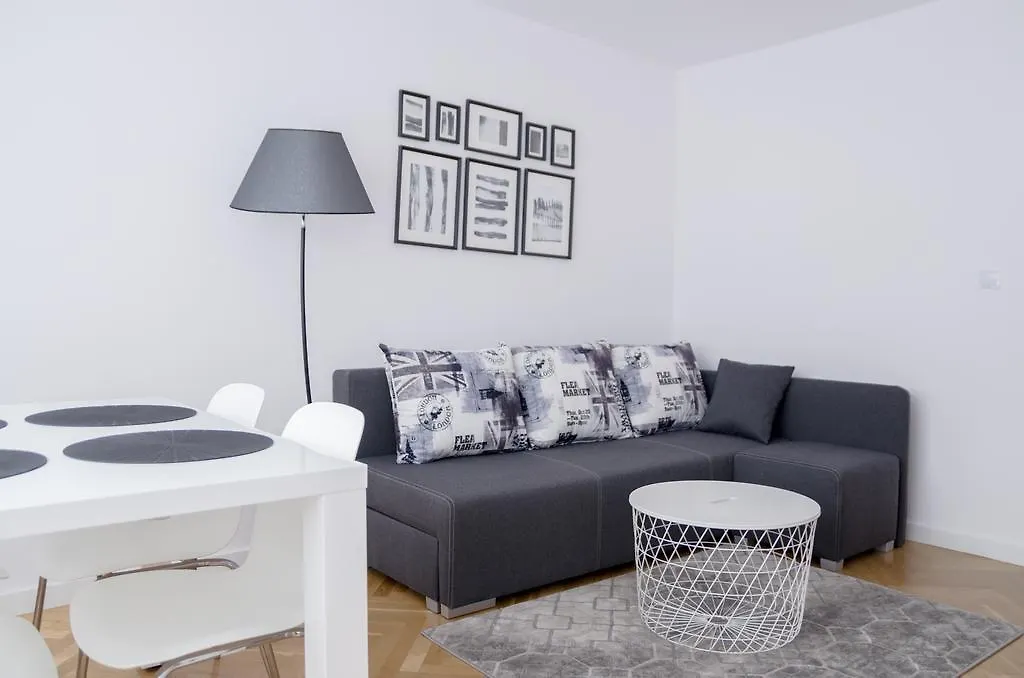 Hosapartments City Center Warschau 0*,